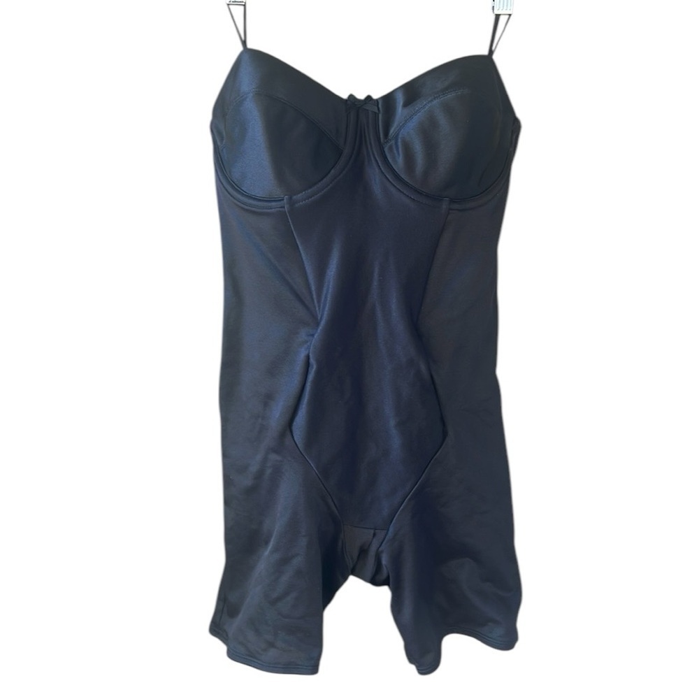 Miraclesuit 36C Women’s Black Bodysuit Extra-firm Strapless Shapewear 5” Shorts